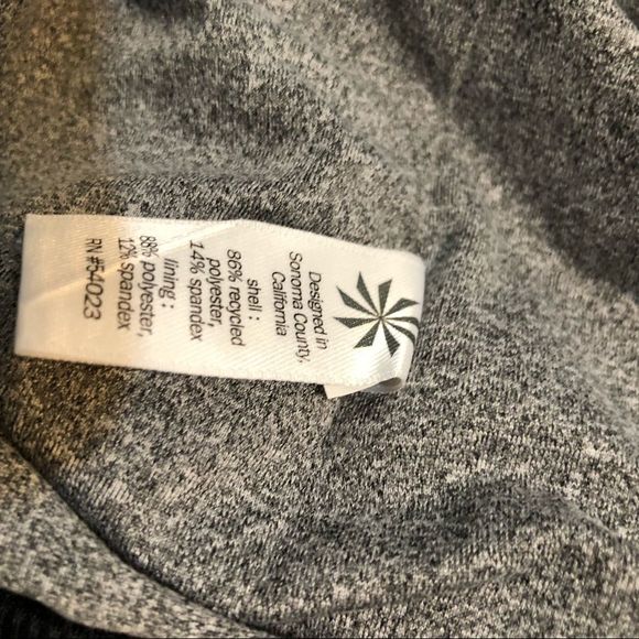 Athleta Straight Leg Black Pants Size 8 - Picture 6 of 7